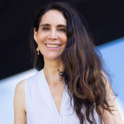 Prof. Dr. Anabel Ternès von Hattburg