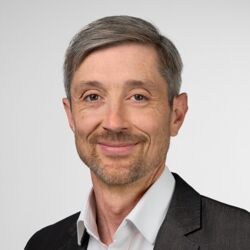 Dr. Benjamin Hötzer